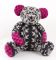 Mønstret bamse med pink poter