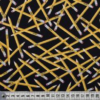 Gule blyanter på sort bund
